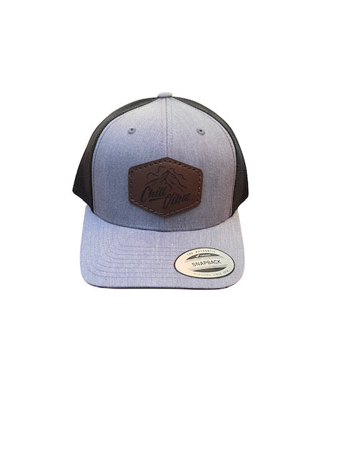 HEATHER GREY/BLACK LEATHER PATCH TRUCKER HAT